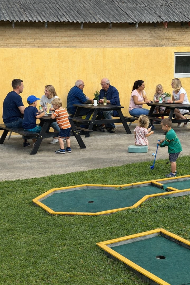 Family holidays and minigolf at Løkken Maritime Naturcamp